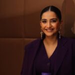 Sonam Kapoor Instagram – Attended a super fun Slumber Fest from the house of P&G. Alarming statistics on how sleepless our country is! 

Glad that Vicks ZzzQuil Natura is now available in India. I have tried ZzzQuil Natura Melatonin Gummies in Europe and it has helped me regulate my sleep schedule 

To everyone facing occasional sleeplessness – a big shoutout to try ZzzQuil Natura

#ZzzQuilNatura #BetterzzzbetterMe #ad