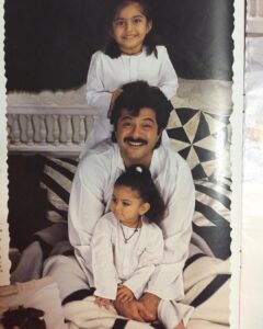 Sonam Kapoor Instagram - Happy happy birthday to the best dad in the whole world. I love you . You’re the greatest and the best. Everything you do you do for us, everyone should be this blessed. Love you Daddy So proud to be your daughter. @anilskapoor #blessedwiththebest #girldad #24122022 #christmaseve 24 Dec 2022