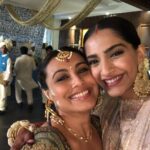 Sonam Kapoor Instagram - Happy happy birthday dearest Rani .. 25 years of friendship and counting ❤️ love you.