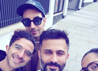 Sonam Kapoor Instagram - Weekend in Notting Hill with the new addition to our little fam… #everydayphenomenal #vayusparents #betterthaniimagined Royal Borough of Kensington and Chelsea