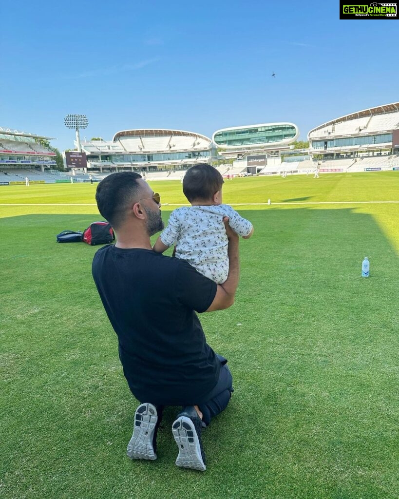Sonam Kapoor Instagram - Put me in, coach. I’m ready! 🥲#VayusParents #EverydayPhenomenal Lord's Cricket Ground