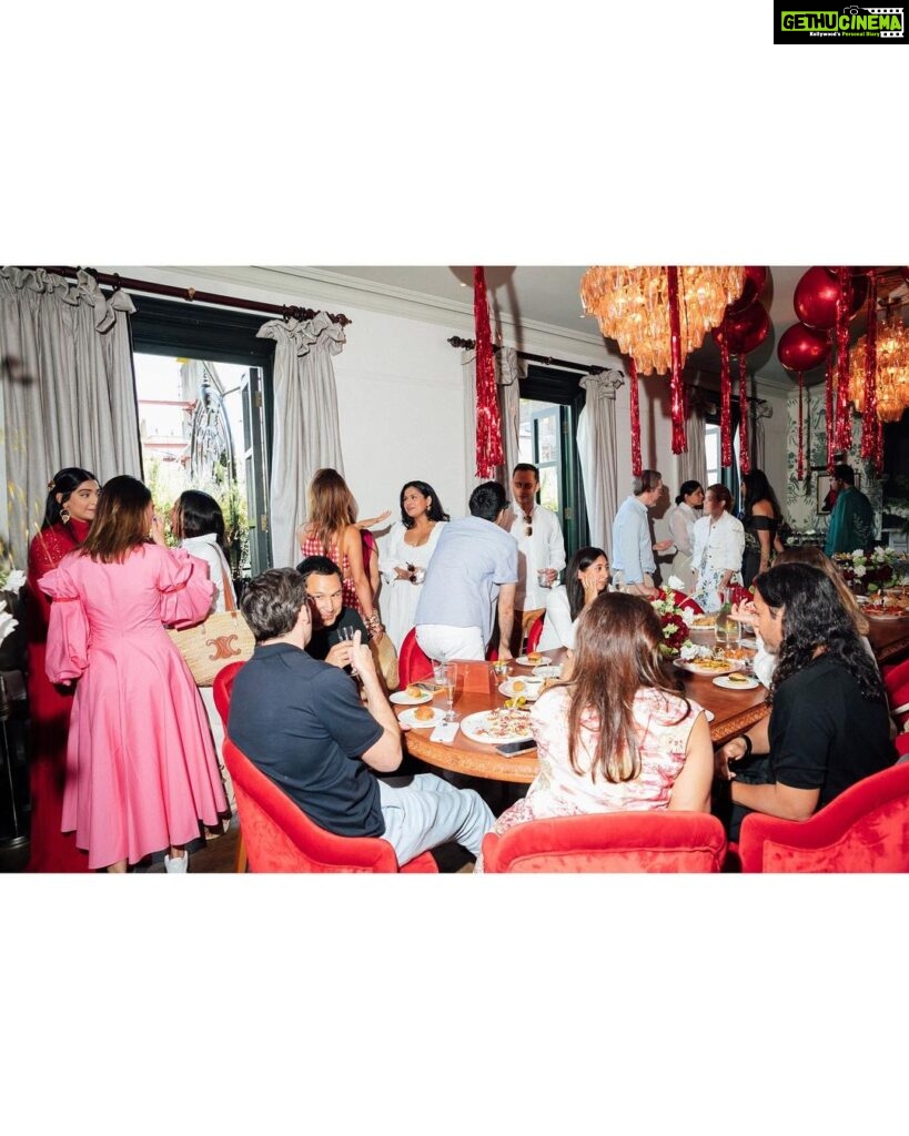 Sonam Kapoor Instagram - My two beautiful boys, friends, cake, champagne, oysters, caviar and the perfect summer day! What more can a girl in red dress ask for her birthday. Thank you to everyone who wished me and to the universe for giving so bountifully. #everydayphenomenal #vayusparents #9thjune #gemini #birthdaygirl Notting Hill, London