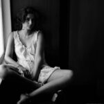 Sonam Kapoor Instagram - #throwbackthursday to this beautiful shoot with @vijendra.bhardwaj and Prabuddha I was all of 23 and loved shooting with him… I miss being in front of the camera and can’t wait to get back to it this winter! Love you all xx Goa India