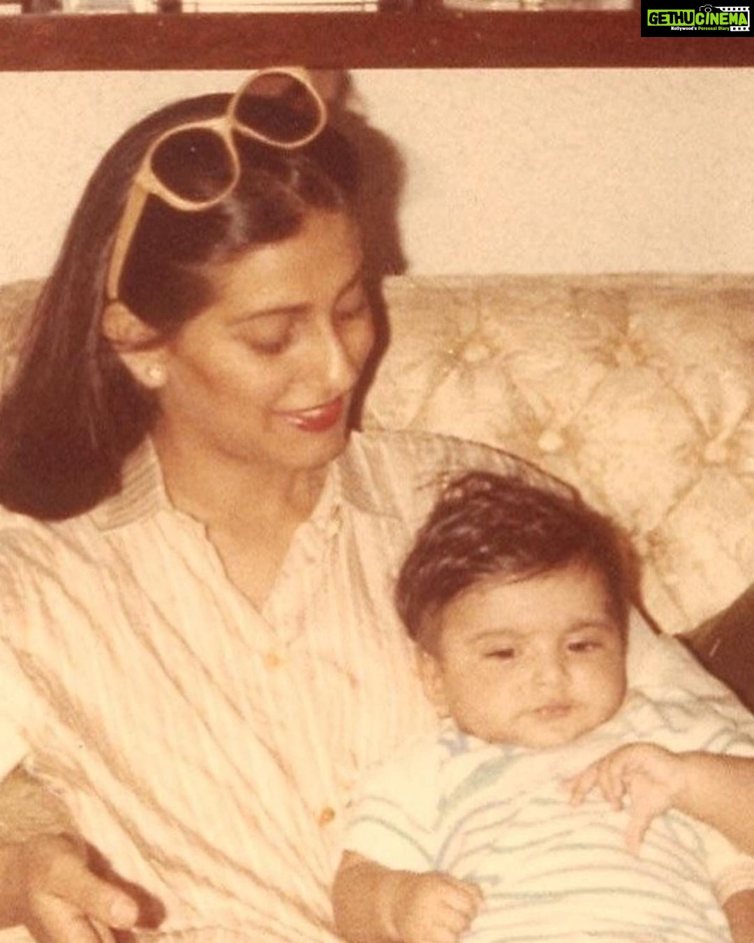 Sonam Kapoor Instagram - Happy mamas day to the best moms in the world… I love you so much.