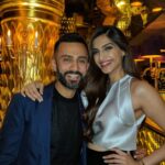 Sonam Kapoor Instagram - It’s our Anniversary! Everyday I thank my stars that I got you as my life partner and soulmate. Thank you for the best best 7 years of my life. Filled with laughter, passion, long conversations, music, travel , long drives and most importantly bringing up our beautiful Vayu. Love you my jaan.. I’ll forever be your girlfriend, best friend and wife, Everyday with you is truly phenomenal! 💫 #everydayphenomenal #vayusparents @anandahuja