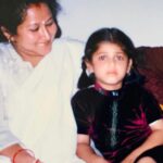 Sonarika Bhadoria Instagram - तुझ में रब दिखता है…यारा मैं क्या करूँ !?! 🙏🏻👏🏻🙌🏻🫶🏻 The purest love you will ever know 🫀🌍♥️🧿✨ P.S Everyday is mother’s day!