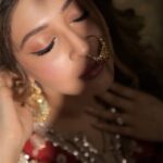 Sonarika Bhadoria Instagram - Pyaar Hua tha🥀 📸 @deepak_das_photography / @kakali_das_photography 👗 @shopmulmul 💎 @adan_creation_ 💄 @mua_dipak_nayak