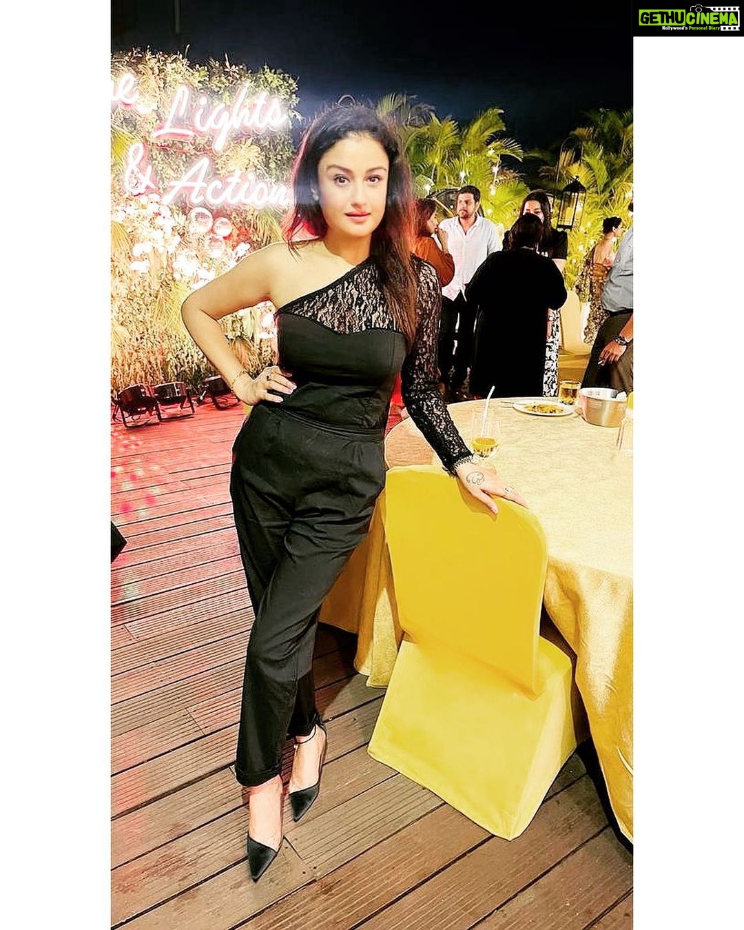 Sonia Agarwal Instagram - #random #soniaagarwal #sa #black #jumpsuit ❤️