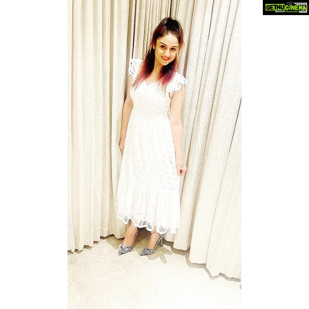 Sonia Agarwal Instagram - #random #whitedress #whitelove #soniaagarwal #sa ❤️