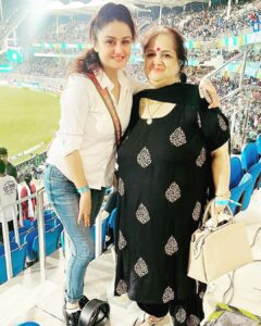 Sonia Agarwal Instagram - #matchtime #ipl2023 #soniaagarwal #sa ❤️