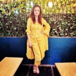 Sonia Agarwal Instagram - #random #yellow #soniaagarwal #sa ❤️