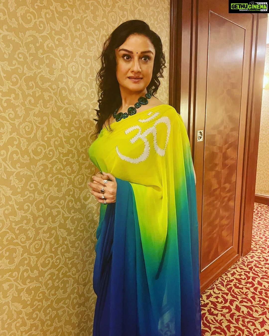 Sonia Agarwal Instagram - #soniaagarwal #sa #showtime #kl #malaysia ❤️ Makeup and hair @brriyanjohn.official Outfit @satyapaulindia