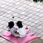 Sonia Mann Instagram - ਮਹਿਲਾ ਚ ਰਾਜਿਆ ਦੇ ਸਿਰਾ ਤੇ ਇਹ ਤਾਜ ਓੁਹਨਾ ਨੂੰ ਇਹਨਾ ਸੰਕੂਨ ਨਹੀ ਦਿੰਦਾ ਜਿਹਨਾ ਇਹਨਾ ਬੱਚਿਆ ਦੇ ਪੈਰਾਂ ਦੇ ਥੱਲੇ ਹੁੰਦਿਆ ਹੋਇਆ ਕੁਦਰਤ ਨੇ ਇਹਨਾ ਨੂੰ ਦਿਤਾ ਇਸ ਦੁਨਿਆ ਵਿੱਚ ਇਹਨਾ ਅਨਮੋਲ ਕੁਝ ਵੀ ਨਹੀ ਜਿਸ ਦੀ ਕੀਮਤ ਵਿੱਚ ਸਾਨੂੰ ਅਪਣਾ ਆਪ ਗਵਾਉਣਾ ਪਾਵੇ ਕੁਦਰਤ ਦਾ ਪਹਿਲਾ ਨਿਯਮ ਹੈ ਆਪਣੇ ਆਪ ਨੂੰ ਸਮਭਾਲ ਕੇ ਰੱਖਣਾ !