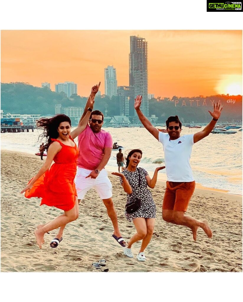 Sonu Gowda Instagram - Phuket is a happy place to be.. wanted to explore more n more.. for sure I want to again n again to this place.. vitamin sea was at its best.. so as my gang ❤️ #besttravelbuddies Thailand