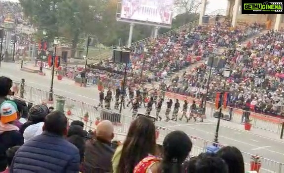 Sonu Gowda Instagram - A day in Amritsar Visited golden temple and then Attari-Wagah border, everyday lowering of the flags ceremony happens.. Since 1959 Indian and Pakistan practice military drills everyday with a mutual understanding and cooperation,u should visit it without fail.. •India’s first line of defence.. •From January 2023 u should book online for the seats.. it’s a free ticket, for security reasons you need to book the seats 48hours prior.. #punjab #amritsar #sonugowda #travelgram #goldentemple #attariborder #attariwagahborderceremony #bsf #bordersecurityforce Amritsar, Punjab
