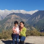 Sonu Gowda Instagram - World is quiet here I can see golden rays of sun I can hear my heartbeat I can talk to the stars when it’s falling All this can happen just right here❤️ Himachal Pradesh Beauty of Nature