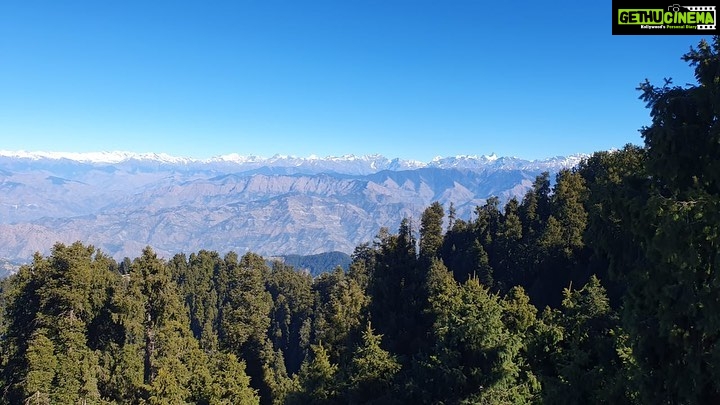 Sonu Gowda Instagram - World is quiet here I can see golden rays of sun I can hear my heartbeat I can talk to the stars when it’s falling All this can happen just right here❤️ Himachal Pradesh Beauty of Nature