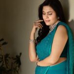 Sonu Gowda Instagram - The expert in anything was once a beginner🤗 Saree/blouse- @vastram__studio Jewellery- @sri_ganesh_sadashivnagar Makeup- @artistry_by_teju Hair- @hairartistry_by_roopa Clicked- @connectwithshutterup Bangalore, India