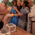 Sonu Gowda Instagram - This smile on our face is brought to you by family love !!!!🥹 @sonugowda @deepugowda.v @doddmane_huduga @bharathlakshmeesh @sumajaramakrishna @neharamakrishna House of Commons JP Nagar