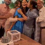 Sonu Gowda Instagram – This smile on our face is brought to you by family love !!!!🥹

@sonugowda  @deepugowda.v  @doddmane_huduga @bharathlakshmeesh @sumajaramakrishna @neharamakrishna House of Commons JP Nagar