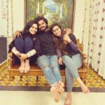 Sonu Gowda Instagram - Happy birthday @chandangowda18 🤗🤗🤗 thanks for being there when family needs u the most, love the way you add smile, love your sense of humour, more than that the way you protect us 🥰 Happy birthday n happy anniversary wishing you both lots of love happiness and good health ❤️❤️❤️