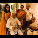 Sonu Gowda Instagram – One of the golden opportunities I eye witnessed.. 
K Vishwanath Garu received Dada Saheb Phalke award in 2017.. got blessings from him, it was an unforgettable moment in my life.. he has left a huge pathway to all the filmmakers.. his contribution to Indian culture is massive,rest in peace #kalatapaswiviswanathgaru