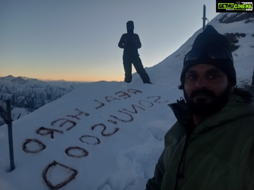 Sonu Sood Instagram - Somewhere in Himalayas. These pictures made my day ❤️. Humbled 🙏 My Inspiration…Indian Army🇮🇳 #indianarmy #himalayas