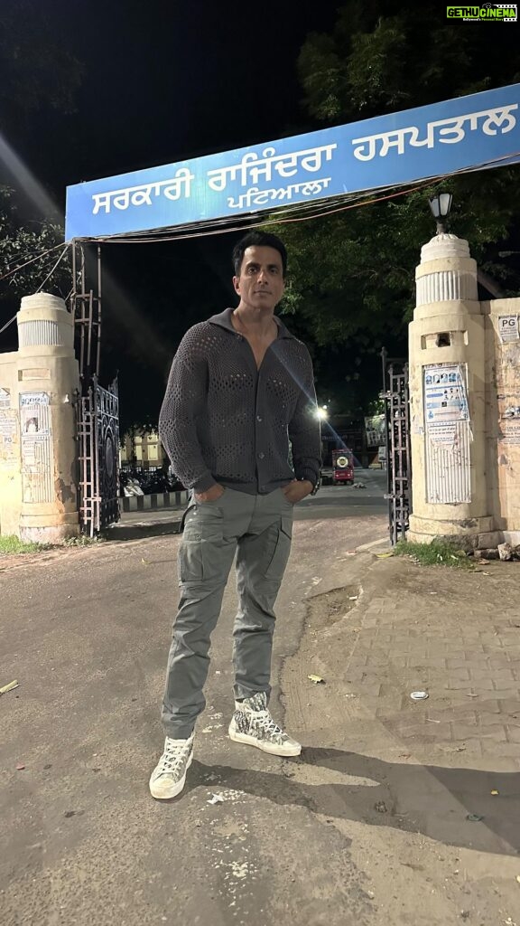 Sonu Sood Instagram - Wish I could visit this place with Mom and Dad 💔 Rajendera Govt. Hospital, Patiala. The place I was born. ❤️