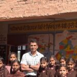 Sonu Sood Instagram - शूटिंग तो होती रहेगी चलिए पहले स्कूल बनाते हैं। Started the shoot of my film #Fateh by upgrading a school in punjab. @jacquelinef143 @jyot10 @zeestudiosofficial @fateh4bharat @vaibhavmisra23