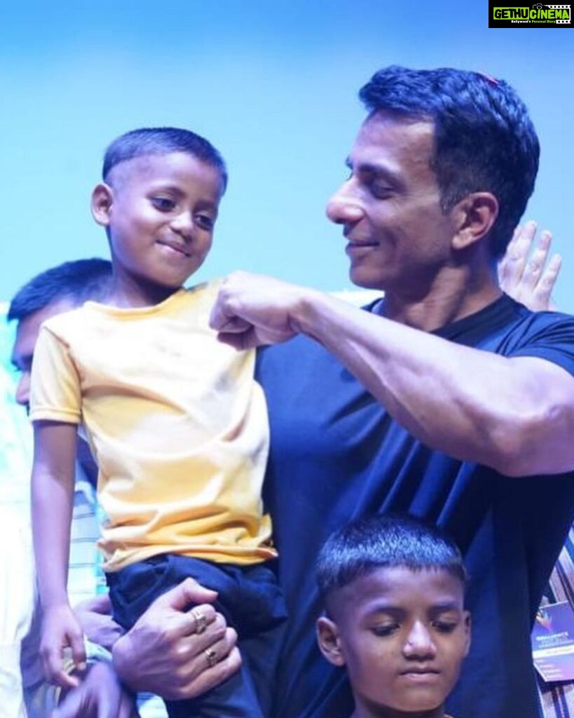 Sonu Sood Instagram - Extremely grateful to be associated with the Birendra Kumar Mahato and the good work he’s doing by providing food and education for orphaned children in Bihar. At the Sonu Sood International School - we aim to provide the students with quality education and we will also be building a new school building.