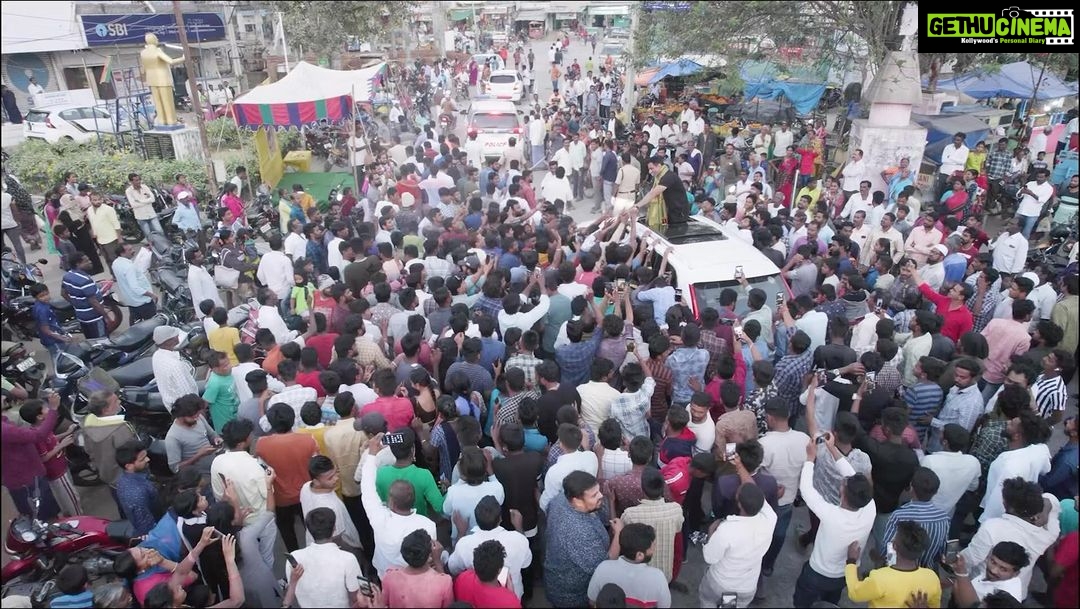 Sonu Sood Instagram - So much love and affection by the people of Telangana..Feels surreal!! I don’t deserve a temple, lovingly built by the local villagers in SIDDHIPETH but feel extremely overwhelmed by all the blessings and kindness showered on me .Truly humbled ♥️