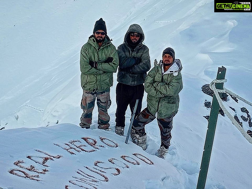 Sonu Sood Instagram - Somewhere in Himalayas. These pictures made my day ❤️. Humbled 🙏 My Inspiration…Indian Army🇮🇳 #indianarmy #himalayas