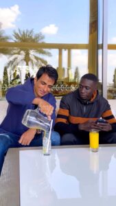 Sonu Sood Instagram - When Sonu’s straw steals the spotlight #learnfromkhaby #learnwithinstagram #india @sonu_sood