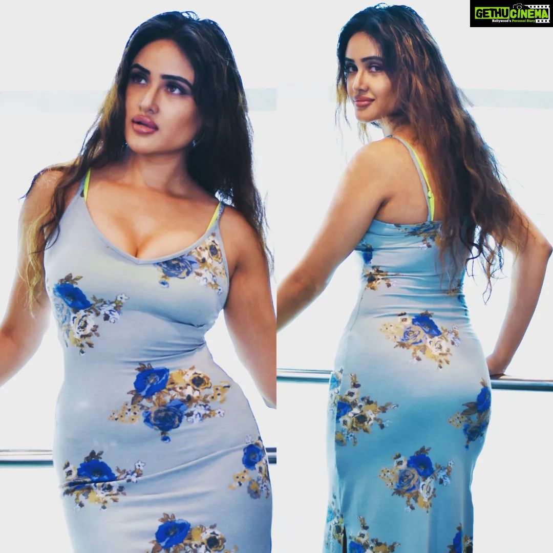 Sony Charishta Instagram - #π. . . . . . . . #weekend #mood #fashionphotography #fashionpost #fashionblog #fashionweek #fashionnow #fashionforeveryone #sonycharishtafanc@tamilnadu._.models#actresshotpics #actress #actressphotos