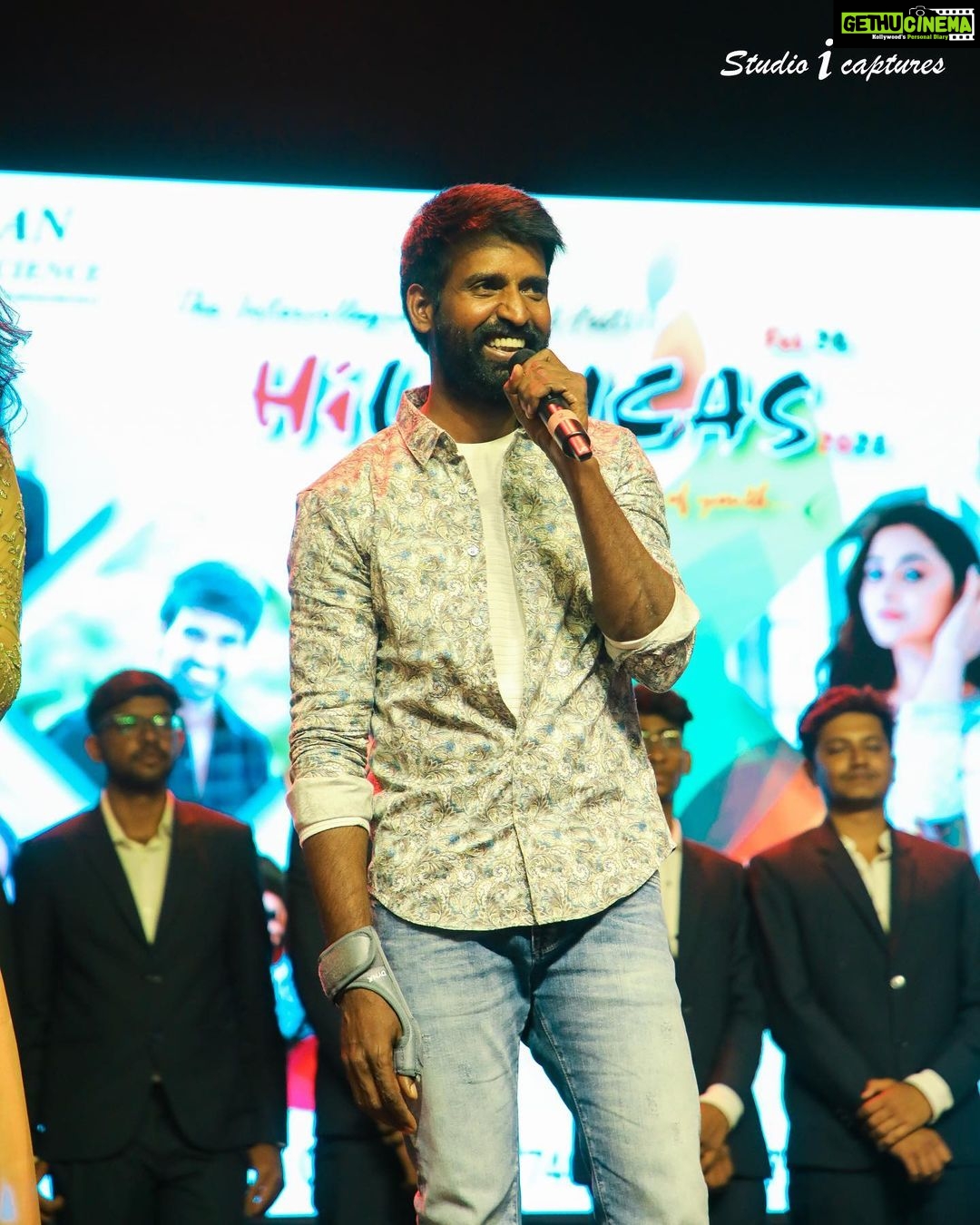 Soori Instagram - நம்பிக்கை கொண்டார்க்கு நாளை உண்டு! நம் வாழ்வில் என்றென்றும் சந்தோஷம் பொங்கி வரும்!! #Viduthalai #விடுதலை