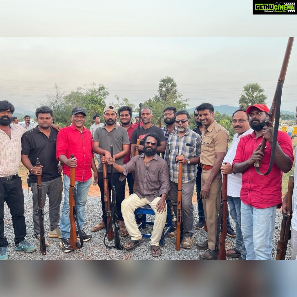 Soori Instagram - 'விடுதலை' படபிடிப்பு நிறைவு❤ #Viduthalai shooting wrapped 🥰 #vetrimaaran Annan @ilaiyaraaja_offl Sir @elredkumar Sir @actorvijaysethupathi mama @VelrajR Annan @PeterHeinOffl @bhavanisre @mani_rsinfo @rsinfotainment @redgiantmovies_ Thanks for all technicians & team 🙏