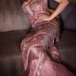 Sophie Choudry Instagram - Admit it…You can’t handle her sparkle❤️‍🔥 #pinkhaze In @monishajaising HMU @harryrajput64 📸 @boomstastudio Styling @tanimakhosla #eventdiaries #giglife #host #styleinspo #redcarpetstyle #sophiechoudry #shimmer #bling #prettyinpink