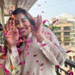 Sophie Choudry Instagram – बुरा ना मानो होली है 💕💕 #holihai #happyholi #festivalofcolours #sophiechoudry #rangbarse