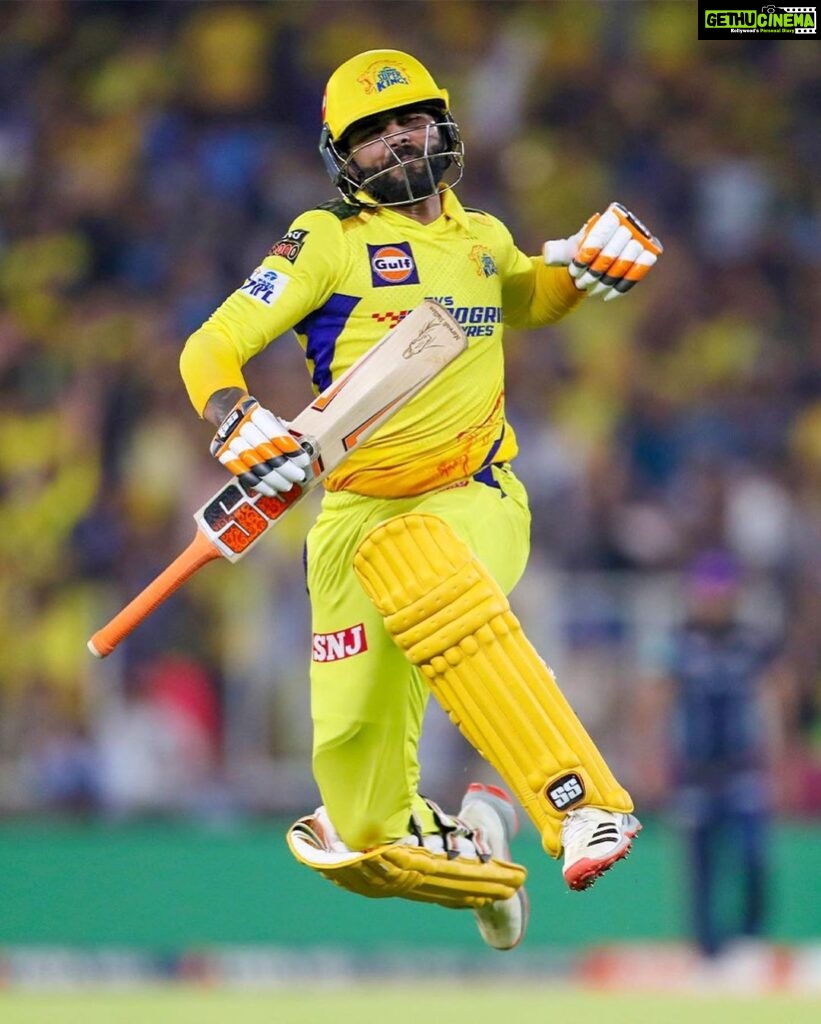 Sophie Choudry Instagram - What an absolutely EPIC IPL Final!!! Two of the best teams, two of the best captains and two of the best guys leading a bunch of incredibly talented players!!! Mahi and Hardik you are both so special!! Everyone played with such heart!! Huge congrats CSK ; Jaduuu you beauty, Rahane, Conway, Dube, all of you!! And GT cannot wait to see you back next year!! Truly Insane talent!!! And looks like Mahi will be back for another too❤️🤞🏼🤞🏼 #ipl #ipl2023 #iplfinal #csk #chennaisuperkings #gt #gujarattitans #mahi #dhoni #hardikpandya Pic credits to the respective teams