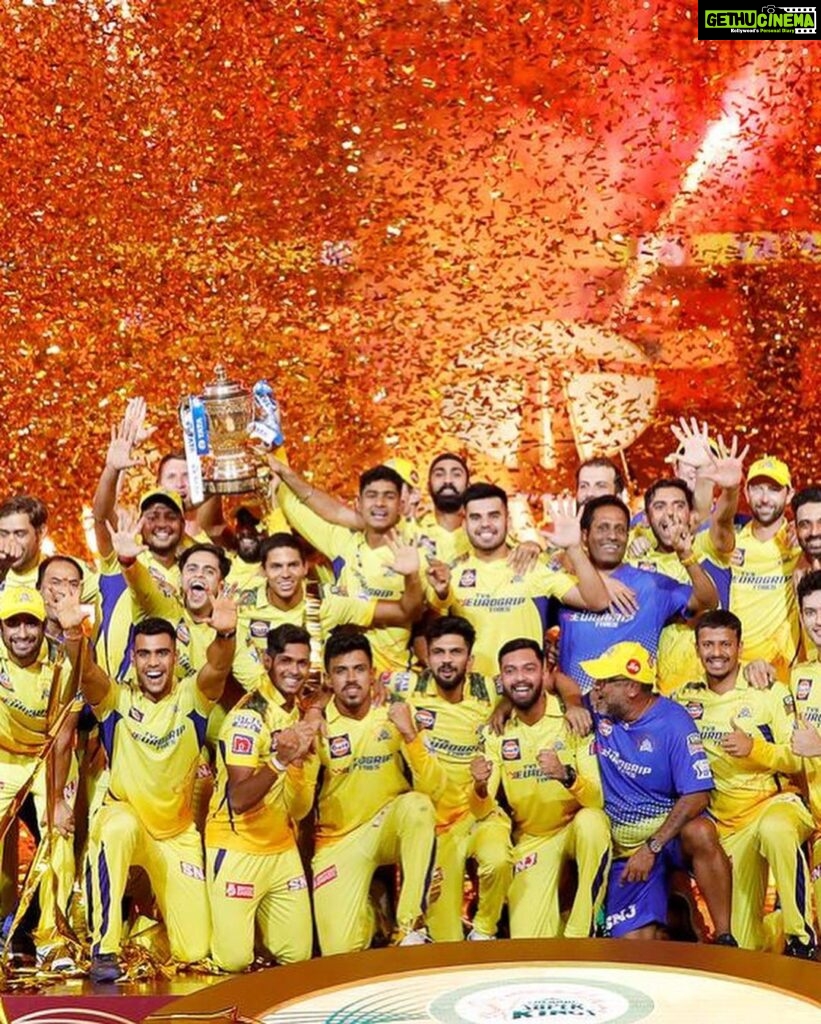 Sophie Choudry Instagram - What an absolutely EPIC IPL Final!!! Two of the best teams, two of the best captains and two of the best guys leading a bunch of incredibly talented players!!! Mahi and Hardik you are both so special!! Everyone played with such heart!! Huge congrats CSK ; Jaduuu you beauty, Rahane, Conway, Dube, all of you!! And GT cannot wait to see you back next year!! Truly Insane talent!!! And looks like Mahi will be back for another too❤️🤞🏼🤞🏼 #ipl #ipl2023 #iplfinal #csk #chennaisuperkings #gt #gujarattitans #mahi #dhoni #hardikpandya Pic credits to the respective teams