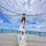 Sophie Choudry Instagram - Relax. Refresh. Recharge🏝️🌊 🐚 #photodump #beachlife @fairmont.maldives @fairmonthotels Styling. @tanimakhosla Partner in crime @ambereenyusuf #fairmontmaldives #fairmonthotels @travelscapes_vm #mondayblues #beachbabe #maldives #vacaymode #feelslikesummer #beachlife #sophiechoudry #sunset #reset #breathe #ocean #gratitude #bikini #holidaystyle Fairmont Maldives, Sirru Fen Fushi