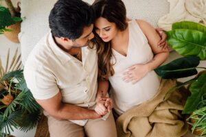Soundarya Rajinikanth Instagram - A late but a very heartfelt thank you post !!! @mommyshotsbyamrita thank you so much dear Amrita for capturing some of our most precious moments 💜😇 we had such a fun time shooting with you … @prakatwork .. and Prakriti 💜🤗 thanks for the fab make up as always… you are the best !!! and to my dearest friend and the most amazing @pallavi_85 thank you so much for styling vishagan, Ved and me … so excited you are working on #Jailer too 🤗🤗🤗💜💜💜 lots of love to all of you and a big thank you again !!!!