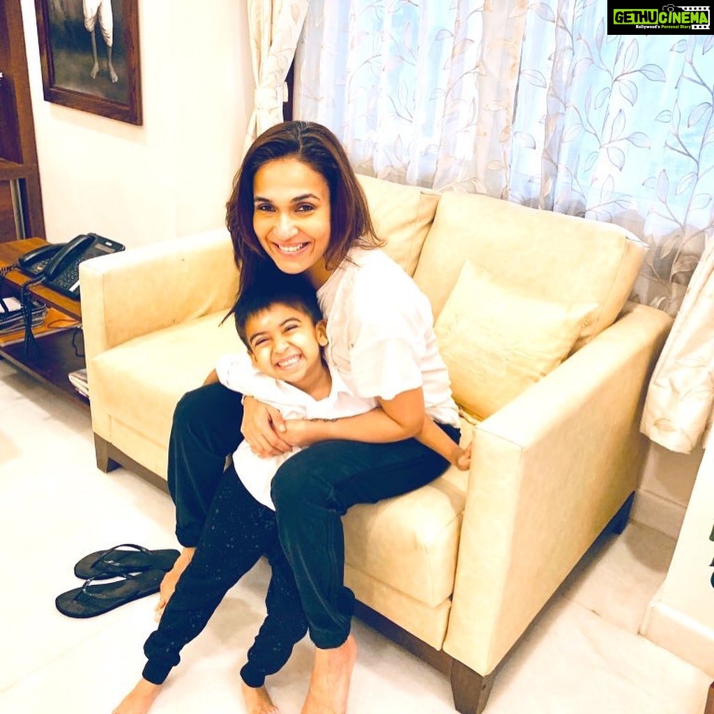 Soundarya Rajinikanth Instagram - ‪#HappyMothersDay to my dearest super women 🥰🥰🥰 my mother and my mother-in-law ❤️❤️❤️ you two are too good to be true ... and to my dearest little man for making me a mother 😇🤗😍 #BlessedAndGrateful 🙏🏻😇‬