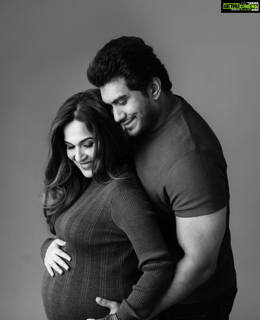 Soundarya Rajinikanth Instagram - With gods abundant grace and our parents blessings 🙏🏻🙏🏻😇😇 … Vishagan , Ved and I are thrilled to welcome Ved’s little brother 💙💙💙 VEER RAJINIKANTH VANANGAMUDI today 11/9/22 #Veer #Blessed #BabyBoy 😇🥰😍👨‍👩‍👦‍👦 a huge thank you to our amazing doctors @sumana_manohar , Dr.Srividya Seshadri , @SeshadriSuresh3 🙏🏻🙏🏻🙏🏻