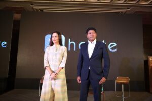 Soundarya Rajinikanth Instagram - Hoote officially launched !!! Gods grace 🙏🏻🙏🏻🙏🏻 let’s all be heard ! @hooteofficial @pokalasunny