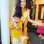 Soundarya Rajinikanth Instagram – Wishing everyone a very safe and Happy Diwali 🪔💫🌟 from our family to yours ❤️❤️❤️ Spread love and positivity .. Trust and surrender to the almighty !!!! 😇🙏🏻😇🌟 gods and gurus will always bless us #StaySafe #BeResponsible #GoCorona 🙏🏻🙏🏻😇😇