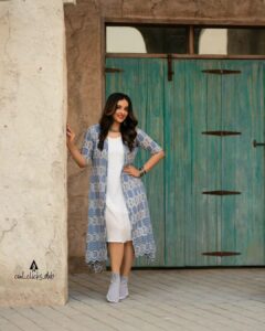 Sowmya Menon Instagram - A little contour and confidence🦋♾️🦋

👗 @amazebyashiyajesel
📷 @cool_clicks_dxb 
💄 @alsaa_beauty

#skr #actorslife #shootdays
