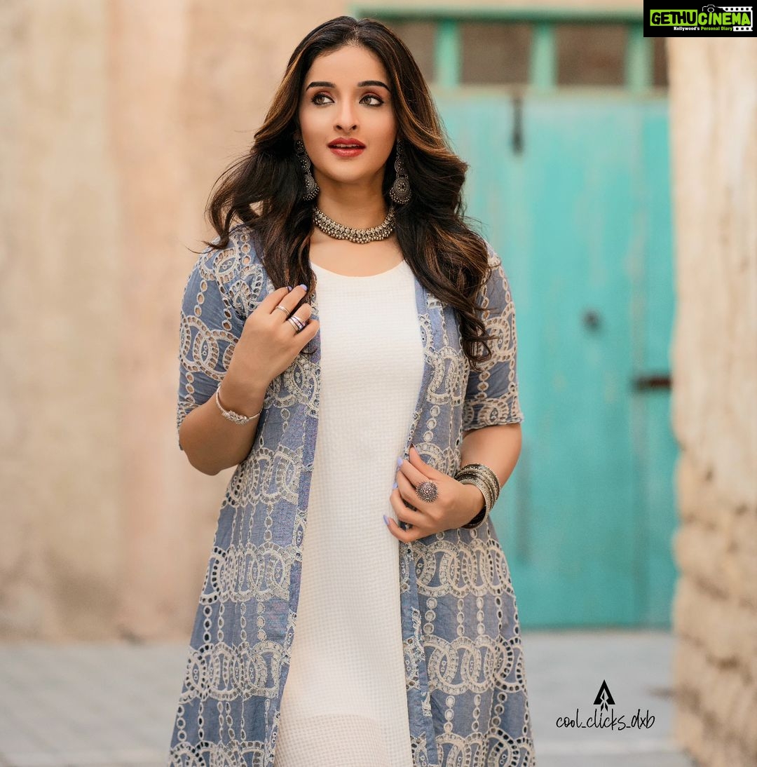 Sowmya Menon - 11K Likes - 🦋♾️🦋
👗 @amazebyashiyajesel
📷 @cool_clicks_dxb
💄 @alsaa_beauty
#skr #actorslife #shootdays
