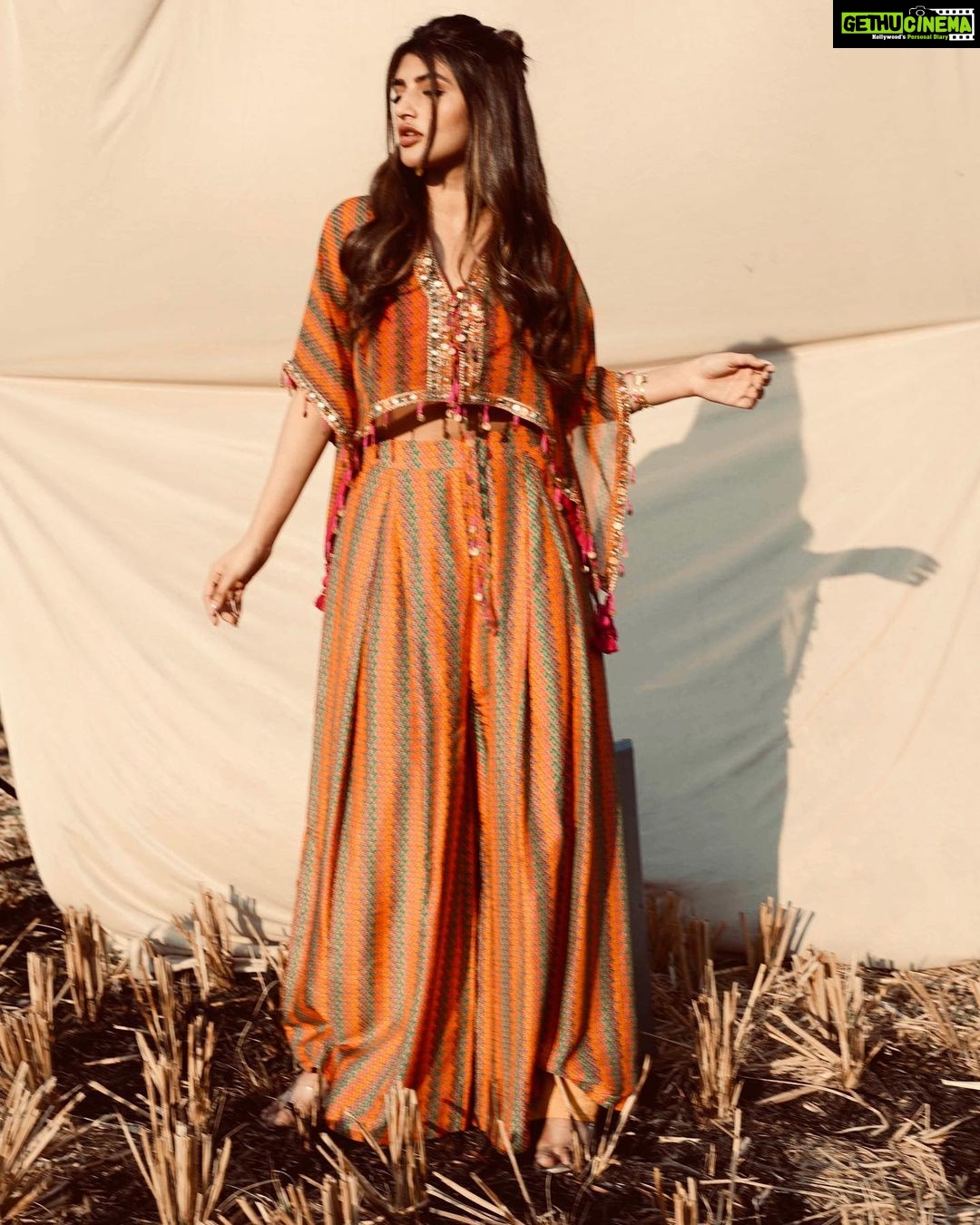 Sreeleela Instagram - 🍁 Sky above Earth below Peace within 🍁 #Bohemian🍁🧡 . . . . . . . . . . Styled by : @rashmitathapa Wearing : @taavareclothing Jewelry : @houseoftrilonir Styling Team : @aishwarya128 Shot by : @nikkhil_bareli