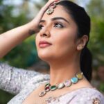 Sreemukhi Instagram - ASMP! ✨ Stylist @greeshma_krishna.k Outfit @pattusareeswholesale Jewellery @pretty.jewelbox PC @epics_by_pradeep Make up @nookesh.malla Hair @mahesh_ravulapalli #sreemukhi #ASMP #styledbygkk
